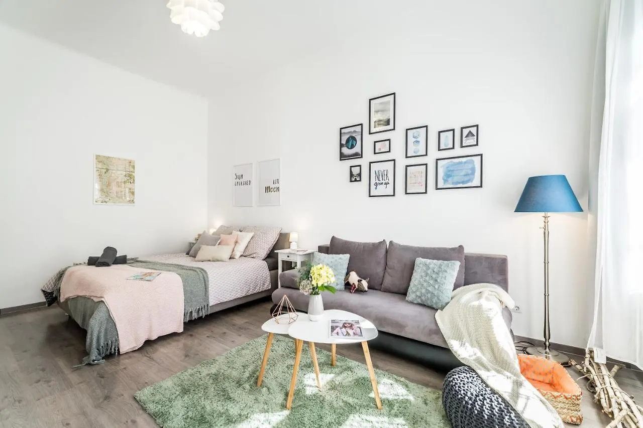 Sun-Splashed Retreat In The Heart Of A Vibrant Quarter Budapest